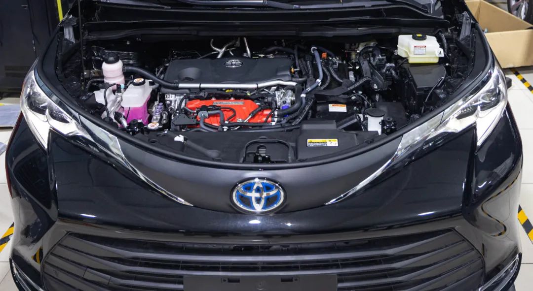 Toyota Avalon 2.5L  Supercharger Kit 2018-2024 - Get your boost now!